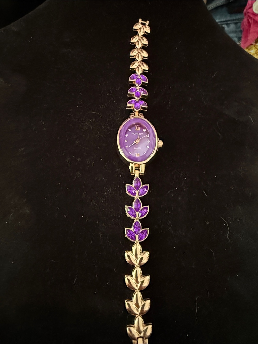 New Women’s 7” Purple Crystal Leaf Watch from Poplov working battery!